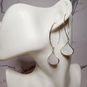 925 Dangle White Shell Earrings